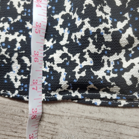 H&M Black White and Blue Animal Print Women's Midi Dress Size 14 NWOT - Picture 16 of 16